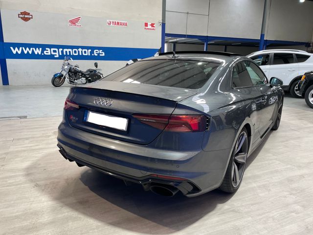 Audi RS5 tfsi