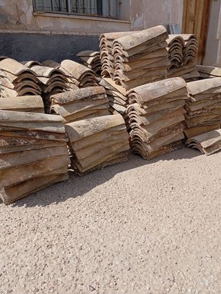 Teja árabe antigua
Cantidad 1200. Precio negociabl