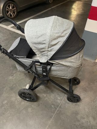 Carro de bebé con 2 
funda de capazo