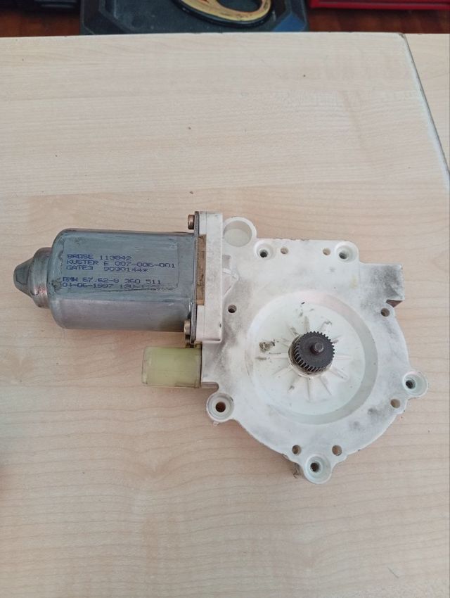 Motor elevalunas BMW E39 67628360511