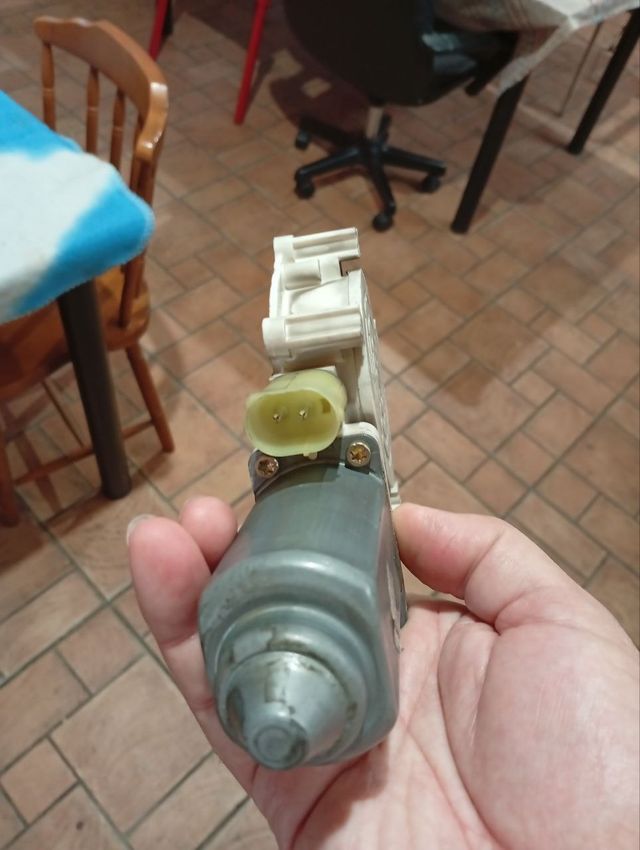 Motor elevalunas BMW E39 67628360511