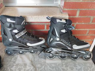 Patines en línea Rollerblade negros
Talla 43 