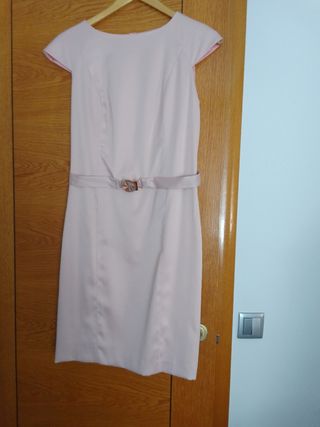 Vestido y chaqueta rosa