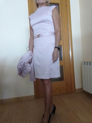 Vestido y chaqueta rosa