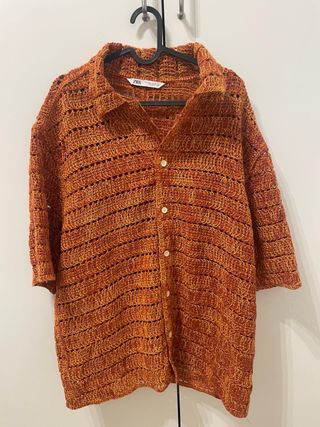 Camisa Zara crochet naranja Talla L.