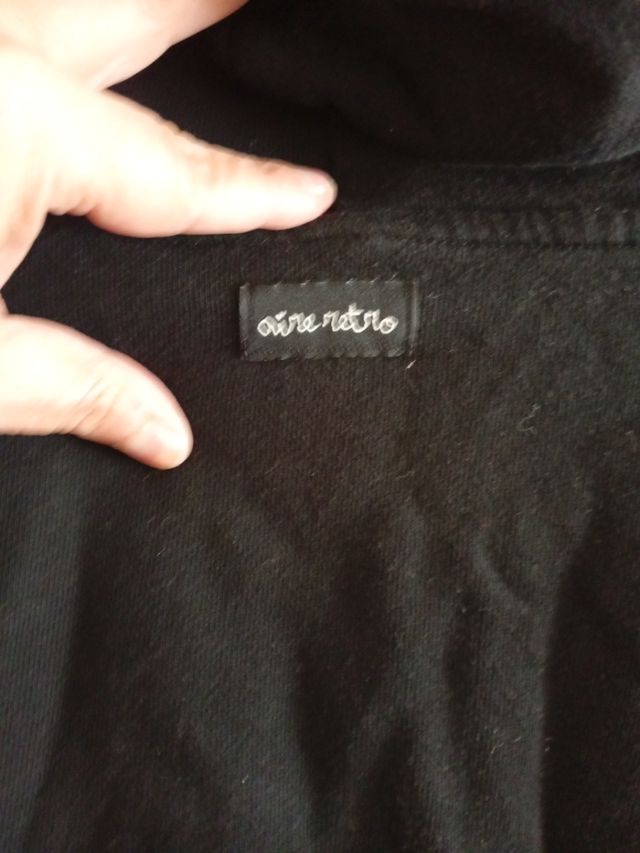 Vestido negro estilo retro