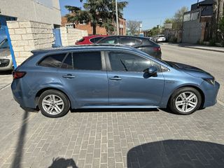 Toyota Corolla 1.8 125H BUSINESS E-CVT TOU SPORT