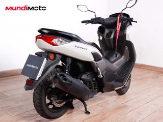 YAMAHA NMAX 