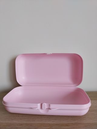 Ostra Tupperware