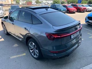 Audi E-tron Black line 55 quattro 2022