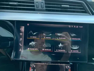 Audi E-tron Black line 55 quattro 2022