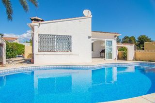 Chalet en venta en Alfaz del Pi Pueblo-Urbanizaciones en Alfaz del pi / Alfàs del Pi