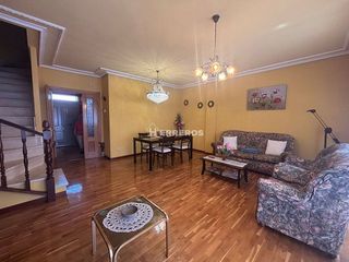 Casa adosada en venta en Portillejo - Valdegastea en Logroño