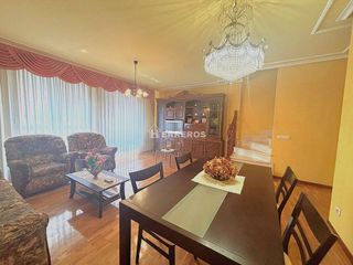 Casa adosada en venta en Portillejo - Valdegastea en Logroño