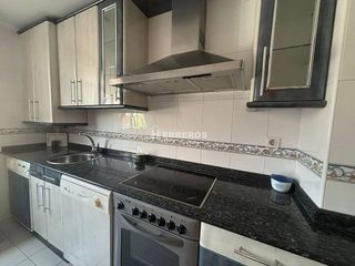 Casa adosada en venta en Portillejo - Valdegastea en Logroño