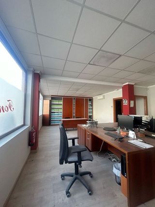 Local comercial en alquiler en Santa Cruz - Industria - Polígono Campollano en Albacete