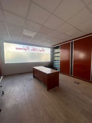 Local comercial en alquiler en Santa Cruz - Industria - Polígono Campollano en Albacete