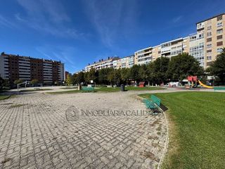 Piso en alquiler en Hospital - G3 - G2 en Burgos
