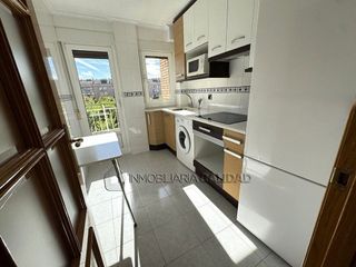 Piso en alquiler en Hospital - G3 - G2 en Burgos