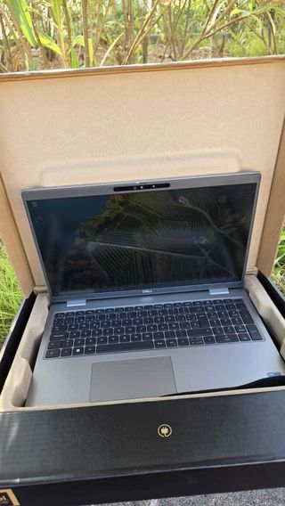 Portatil dell i7 16GB RAM SSD 500GB + Garantia