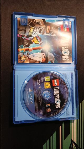LEGO Dimensions PS4 + pod di personaggi per gioco