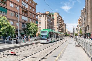 Local comercial en venta en Barrio de Zaidín en Granada