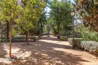 Local comercial en venta en Barrio de Zaidín en Granada