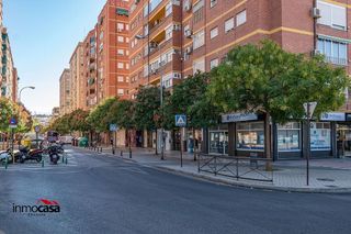 Local comercial en venta en Barrio de Zaidín en Granada