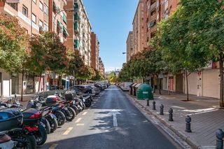 Local comercial en venta en Barrio de Zaidín en Granada