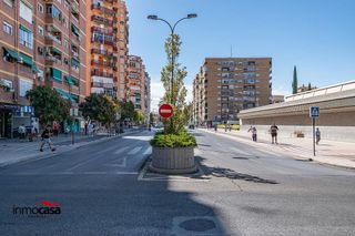 Local comercial en venta en Barrio de Zaidín en Granada