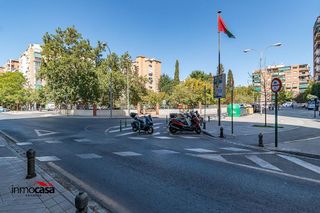 Local comercial en venta en Barrio de Zaidín en Granada