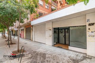 Local comercial en venta en Barrio de Zaidín en Granada