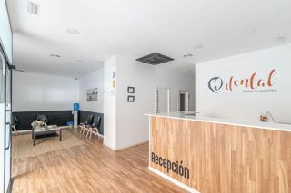 Local comercial en venta en Barrio de Zaidín en Granada