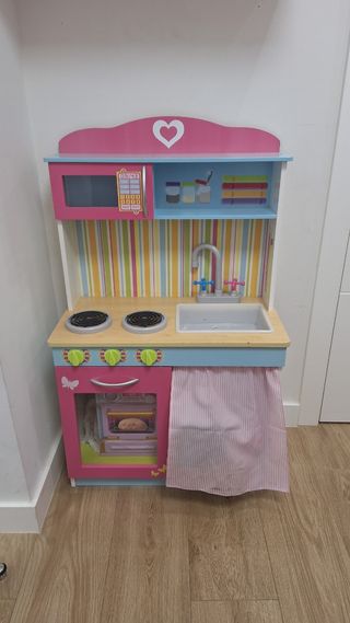 Cocinita infantil de madera