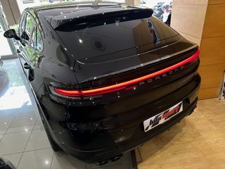 Porsche Cayenne Coupé E-Hybrid 2025