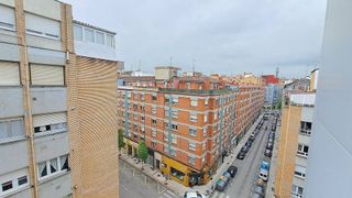 Piso en venta en El Llano en Gijón