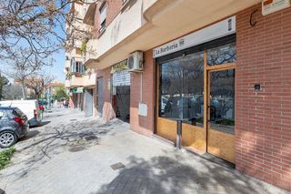 Local comercial en venta en Polígono Cartuja – La Paz en Granada