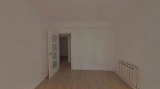 Piso en venta en Valdeacederas en Madrid