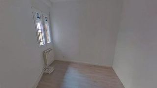 Piso en venta en Valdeacederas en Madrid