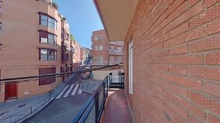 Piso en venta en Valdeacederas en Madrid