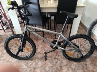 Bicicleta BMX 