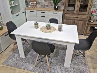 MESA/COMEDOR NORDICA + 4 SILLAS