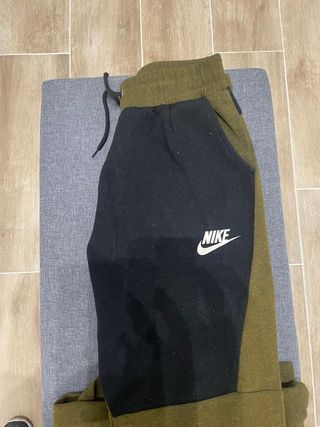 Chándal Nike Verde Oliva Cremallera