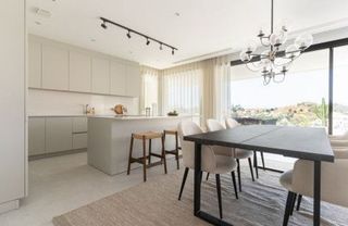 Chalet en alquiler en Los Naranjos - Las Brisas en Marbella