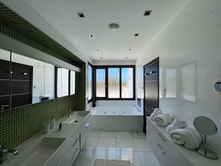 Chalet en alquiler en Nueva Andalucía centro en Marbella