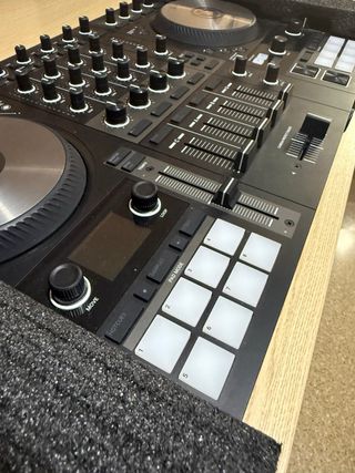 Traktor Kontrol S4 MK4 - Nueva
