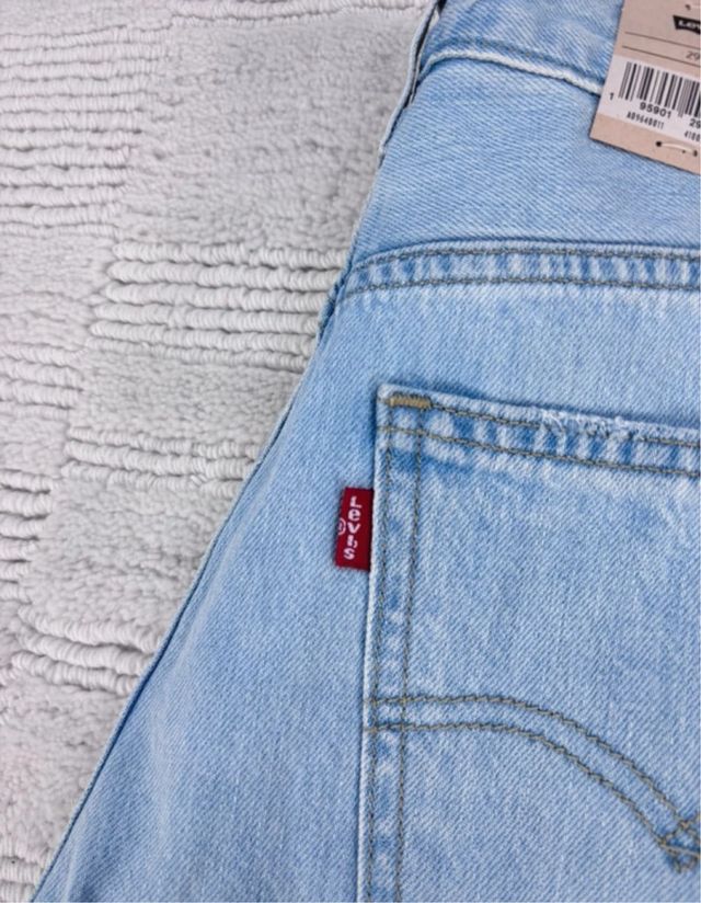 Vaqueros Levi's nuevos sin estrenar con etiqueta
