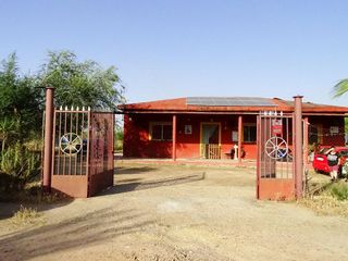 Chalet en venta en Carmona