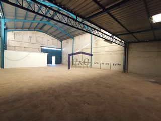 Nave industrial en venta en Manzanares