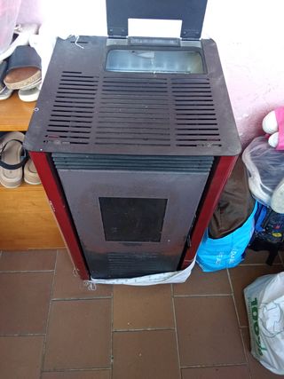 Stufa a pellet rossa, stai funzionando bene 